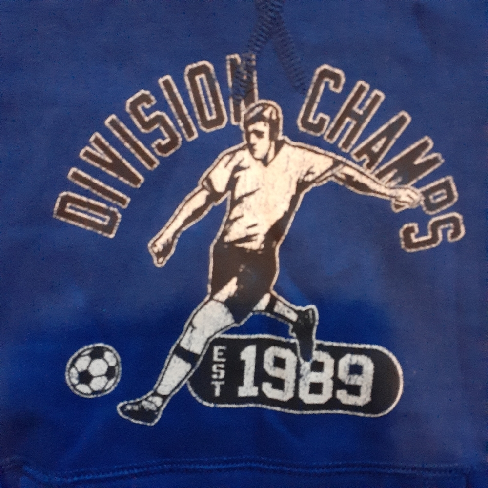 TCP Soccer Hoodie Boy Sweater Size 5/6 Small - Picture 2 of 3